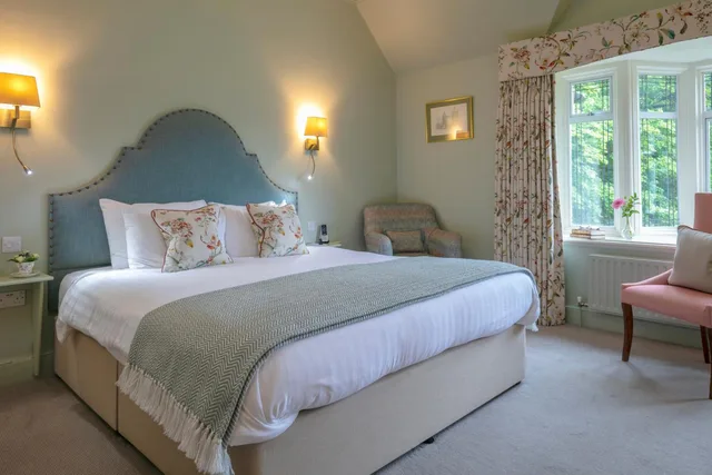 غرفة بسرير مزدوج بإطلالة على الحديقة، Petwood Hotel 3/4