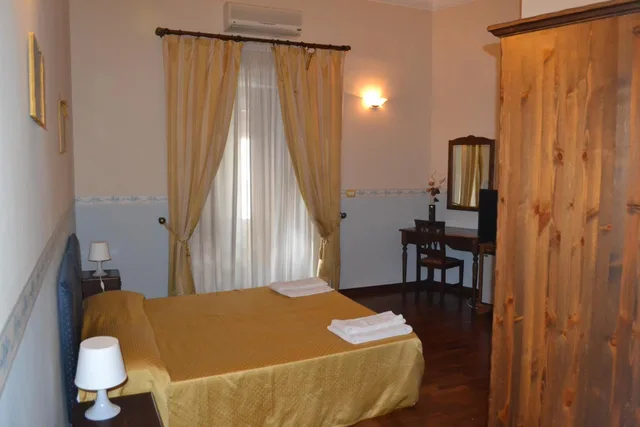 غرفة بسرير مزدوج أو سريرين منفصلين بإطلالة على المدينة، Stesicorea Palace. 8/9