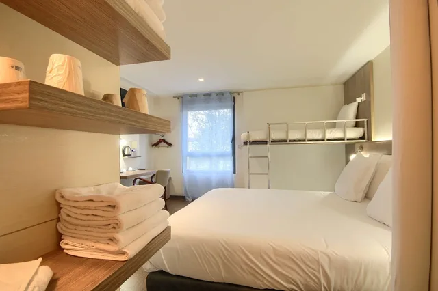 Family, Multiple Beds، Sure Hotel By Best Western Reims Nord 5/8