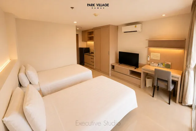 Executive, Twin Beds, Park Village Rama II 1/3