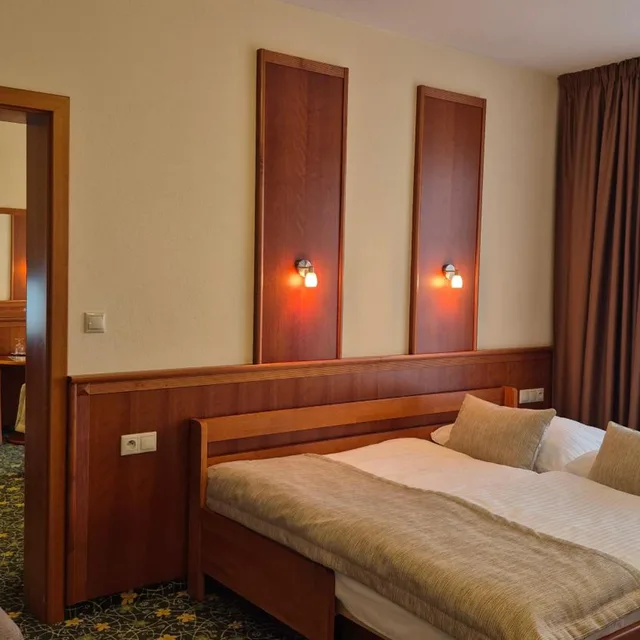 جناح جونيور عائلي بسرير كينج، Primavera Hotel And Congress Centre 2/9