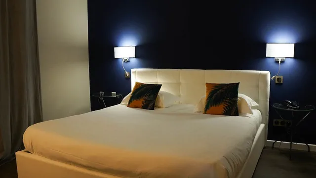 غرفة بسرير كوين، Hotel Les Jardins de La Madrague 6/7