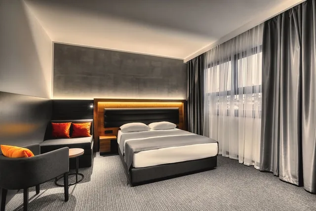 غرفة كومفورت بسرير كوين، Aristos Hotel Zagreb 3/7