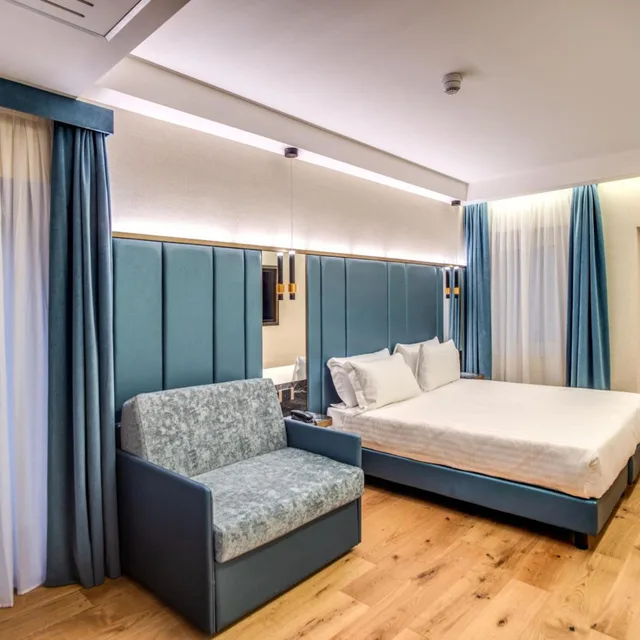 غرفة بسرير مزدوج أو سريرين منفصلين بشرفة، CC Palace Hotel 2/4