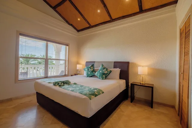 غرفة بانورامية بسرير كينج بإطلالة، The Placencia 1/3