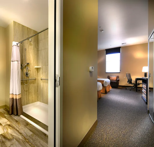 غرفة بسريرين كوين، Hotel Maison Yakima Tapestry Collection by Hilton 6/6