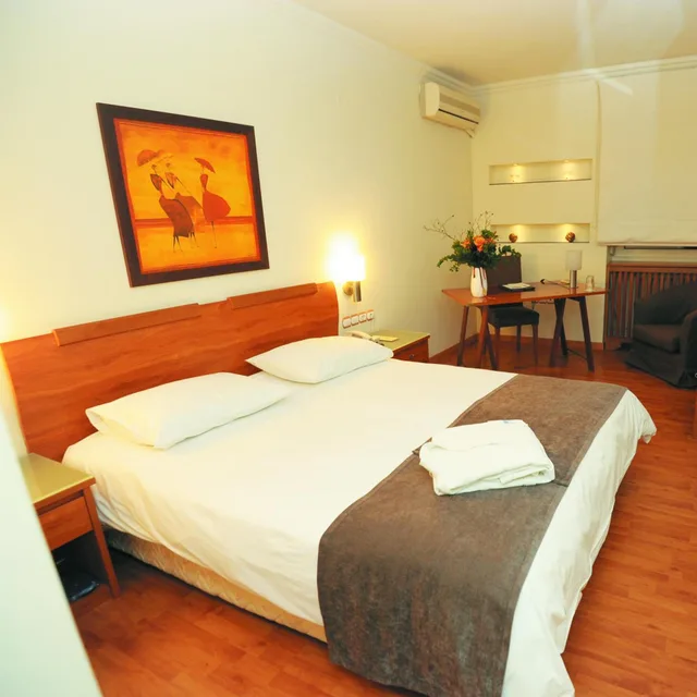 غرفة عائلية، Capsis Hotel Thessaloniki 5/10