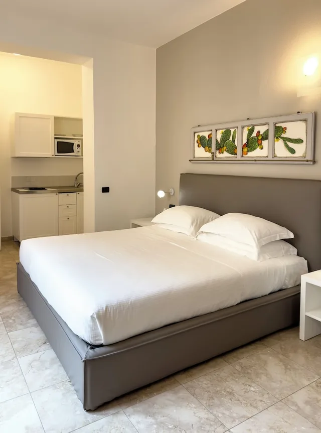 Studio, Queen Bed, Balcony, Al San Domenico Residence 5/10