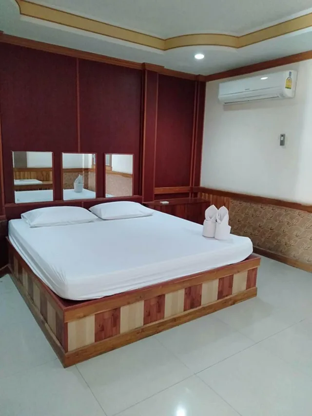 غرفة بسرير كينج، Bypass And Resort 1/4