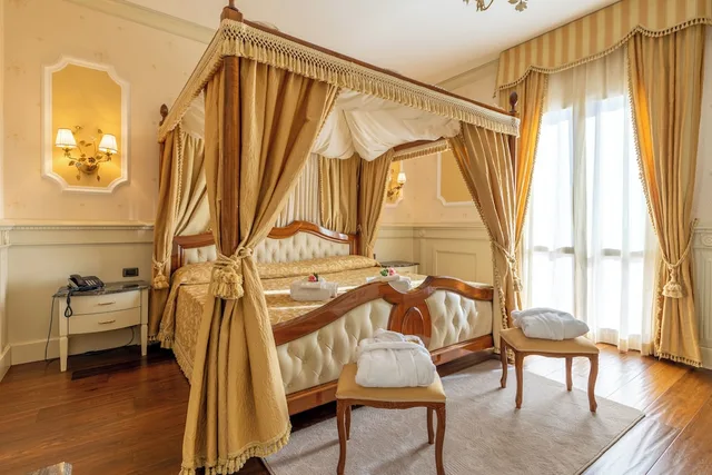 جناح بسرير كينج مع أريكة، BORGO DON CHISCIOTTE 1/1
