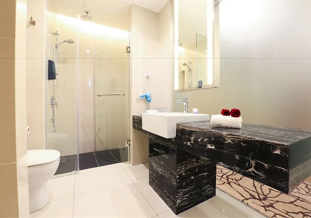 جناح تنفيذي بسرير كينج وسرير فردي، Eco Tree Hotel 4/4
