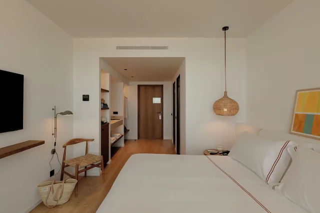 غرفة كومفورت بسرير مزدوج أو سريرين منفصلين بإطلالة على البحر بشرفة، Elisabeth by the Sea Hotel 1/4