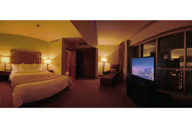 جناح تنفيذي، Sol de Oro Hotel And Suites 1/1