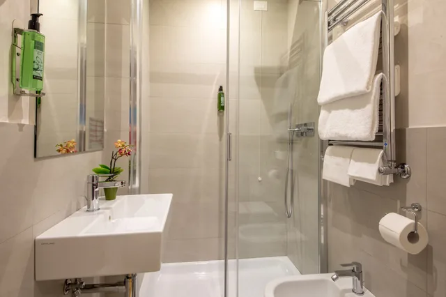 غرفة بسريرين منفصلين، Oxford Hotel 4/4