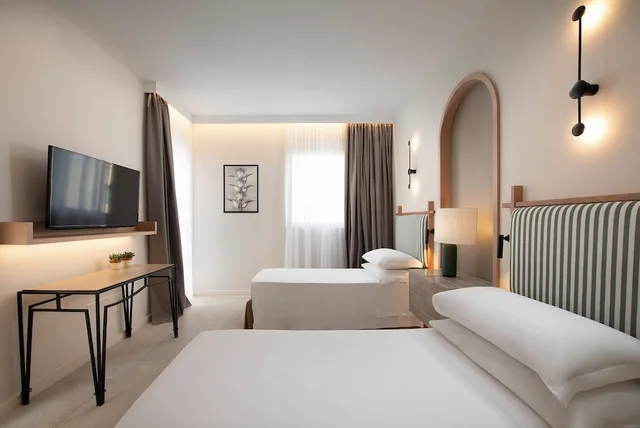 Family, 1 Double and 3 Single Beds، Vivosa Apulia Resort 2/6