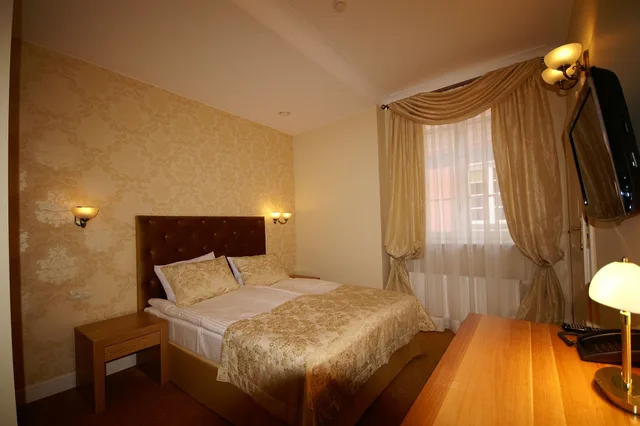 Classic, Hotel Kolegiacki 1/4