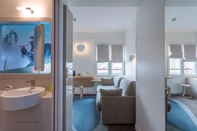 جناح جونيور، Maison Bram Paris Gare de l'Est, Tapestry Collection Hilton 5/6