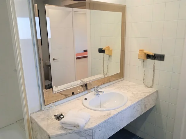 غرفة أساسية بسريرين منفصلين، Hotel 153 4/4