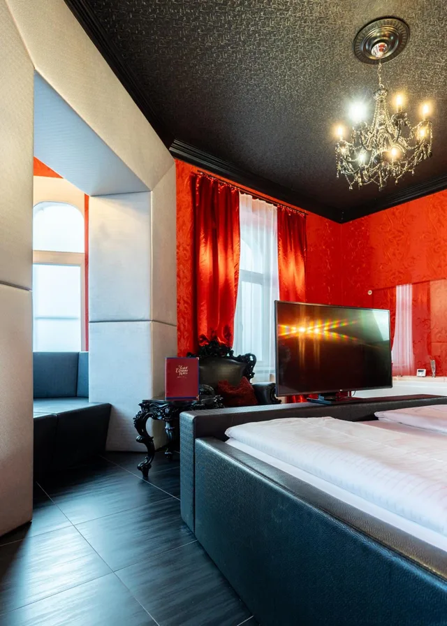 Relax, Suite, King Bed, Jetted Tub، Hotel Urania 7/10