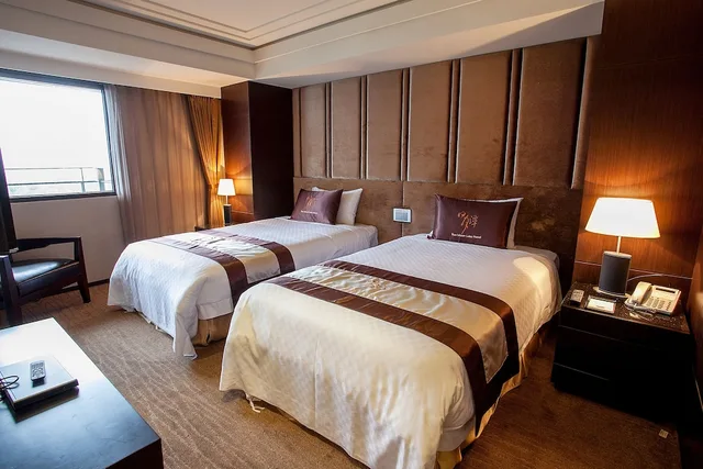 غرفة قياسية بسريرين منفصلين بإطلالة على الجبل، Sun Moon Lake Hotel 1/2