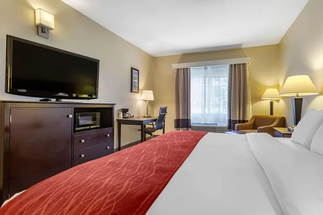 غرفة بسرير كينج، Comfort Inn & Suites North Tucson Marana 1/5