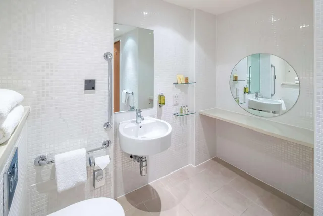غرفة بسرير كوين، DoubleTree by Hilton Manchester - Piccadilly 3/9