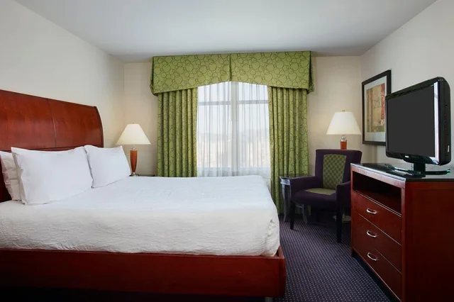 جناح لذوي الإعاقة، Hilton Garden Inn Rockville-Gaithersburg 1/5