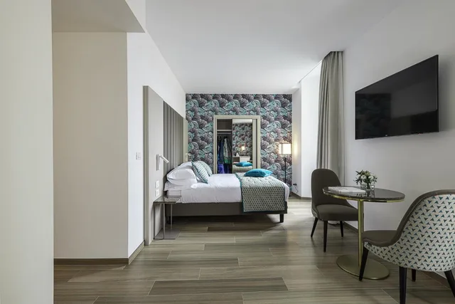 Deluxe, Double Bed, Side Sea View، Sublimis Boutique Hotel, WorldHotels Elite 1/3