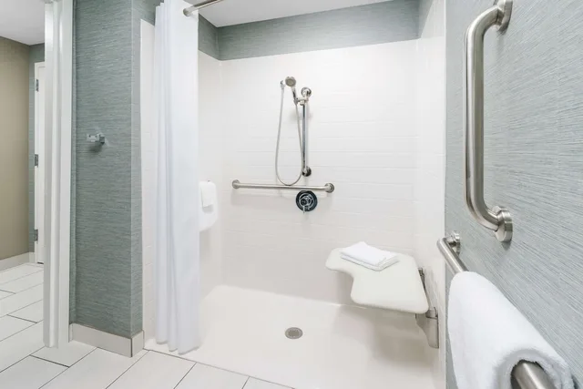 Room, 2 Queen Beds, Ocean Front, Accessible، Homewood Suites by Hilton Myrtle Beach Oceanfront 2/4