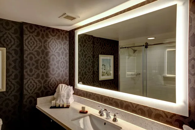 جناح كبير بسرير كينج، Embassy Suites Williamsburg 3/3