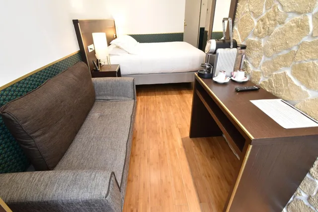 غرفة سوبيريور بسرير مزدوج، Hotel Bonne Nouvelle Paris 5/7