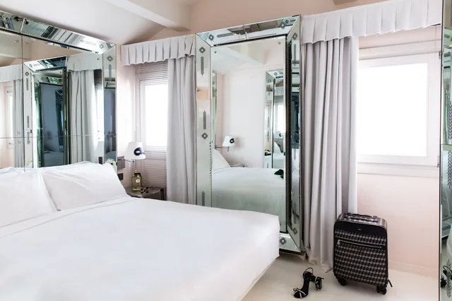 Suite, Queen Bed, Grand Canal View, Sofa, Attic، Palazzina Grassi 1/3