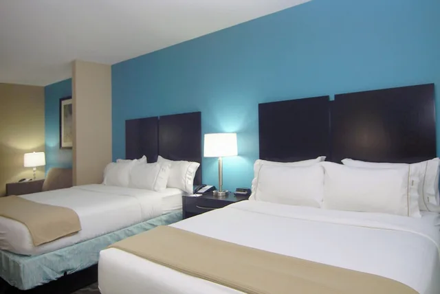 جناح بسريرين مزدوجين لذوي الإعاقة، Holiday Inn Express Suites Cuero 1/3