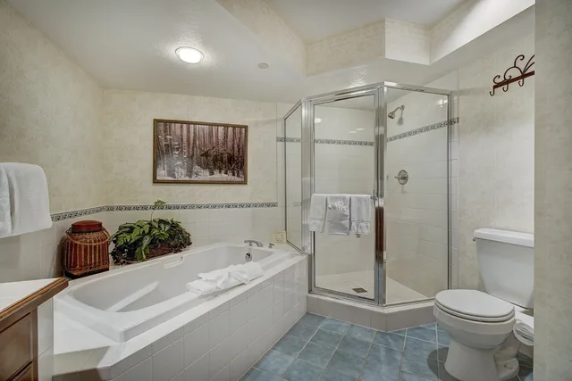 Condominium, 2 Bedrooms، St James Place 2/3