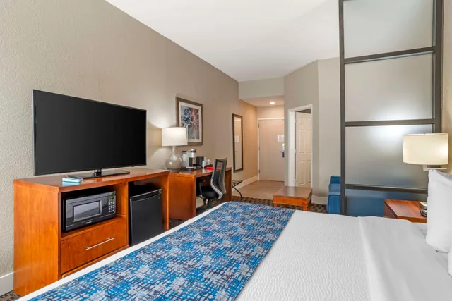 جناح بسرير كوين، Best Western Plus Greenville I-385 Inn & Suites 2/3