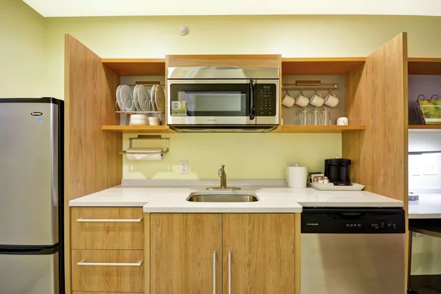 جناح بسرير كينج بغرفة نوم واحدة مع أريكة، Home2 Suites By Hilton Rapid City 4/4