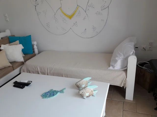 شقة بسرير مزدوج وسريرين منفصلين بإطلالة على البحر بغرفة نوم واحدة، Heliotropio Studios & Apartments 8/10