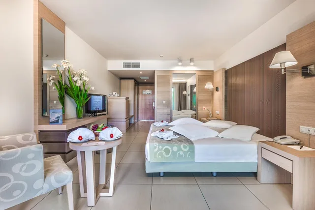 Room, Double Bed, Shared Pool، Astir Odysseus Kos Resort and Spa 3/10