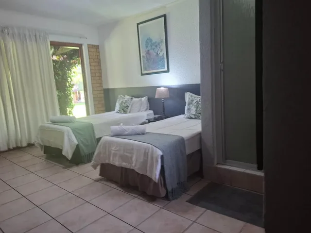 غرفة سوبيريور بسريرين منفصلين، Airport Game Lodge 4/6