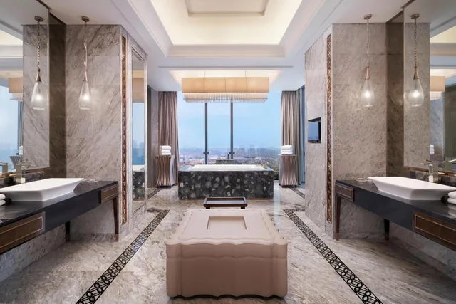 Presidential, Suite, King Bed, Lake View, Club Lounge Access, Sheraton Qingdao Licang Hotel 2/2