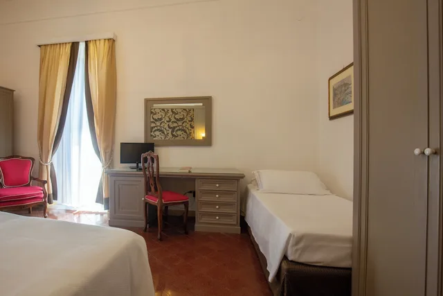 Premium, Superior, 3 Beds, Lateral Side Sea View، Grand Hotel Europa Palace 4/6