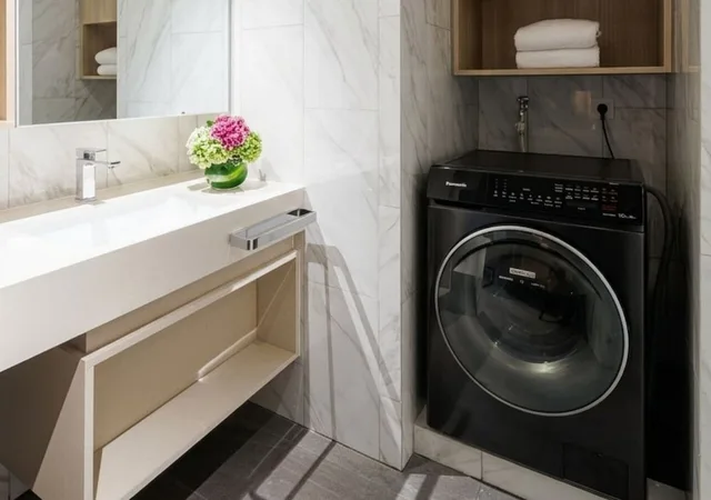 3 Bedrooms, Swiss Advantage, Apartment, 3 Queen Beds, Swissotel Living Jakarta Mega Kuningan 6/8
