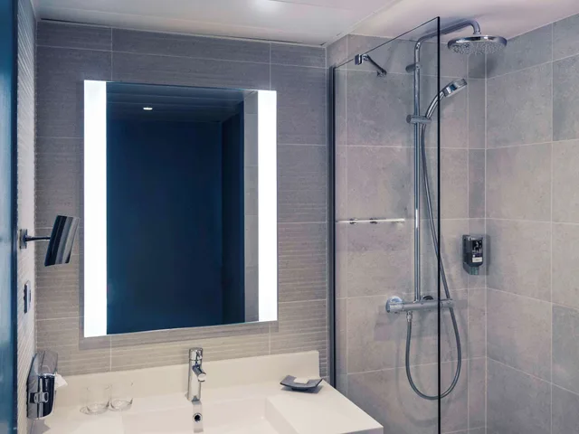 غرفة سوبيريور بسرير مزدوج مع أريكة، MERCURE ANNEMASSE PORTE DE GENEVE 7/7
