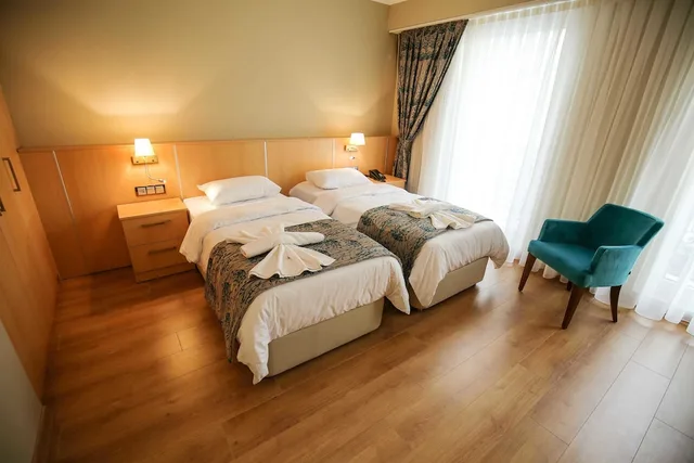 غرفة قياسية بسريرين منفصلين، Artika Hotel 2/3
