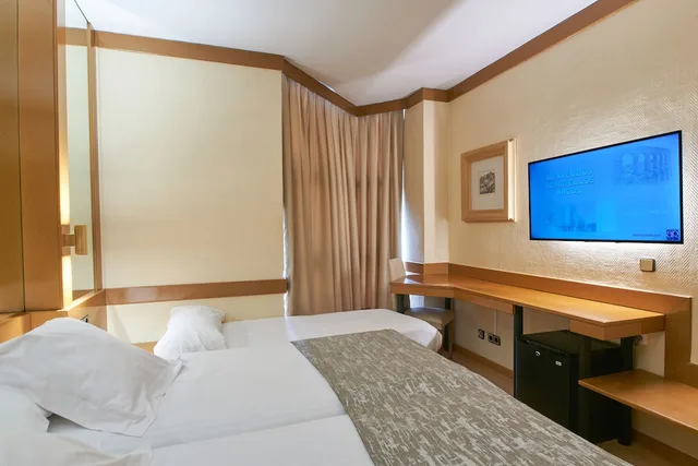 Standard, Twin Beds, Murphy Bed، Los Arcos 1/7