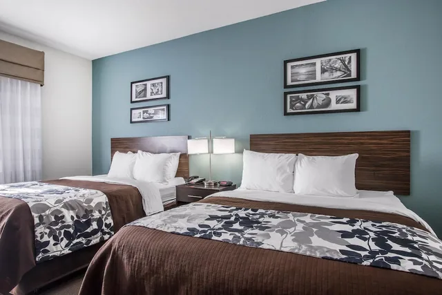 غرفة قياسية بسريرين كوين، Sleep Inn & Suites Meridian - Bonita Lakes 1/6