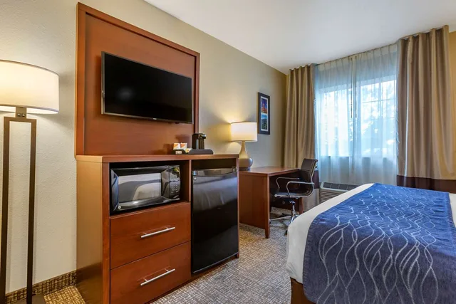 غرفة بسرير كينج، Comfort Inn Flagstaff South I-17 2/2