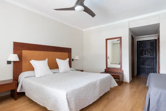 غرفة قياسية رباعية، Palia Dolce Farniente Hotel 2/9