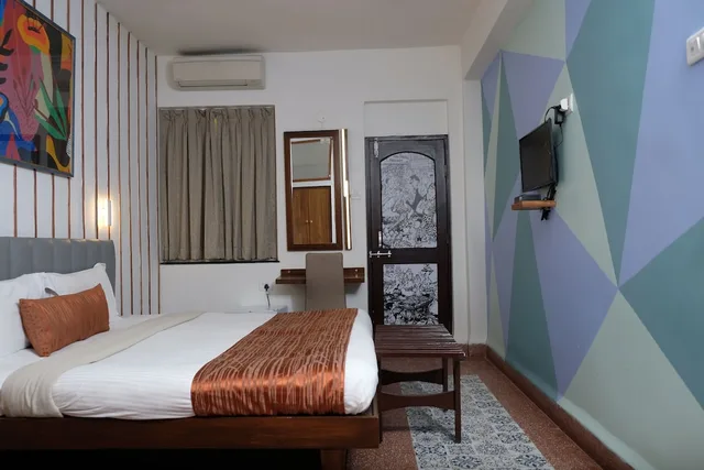 Deluxe, Double Bed, Hotel Gopika International 1/4