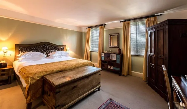 Classic, Double Bed, The Elephant Hotel 1/8